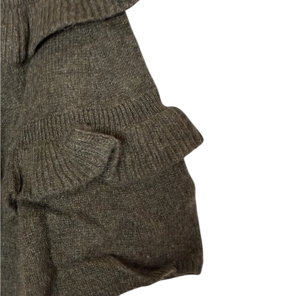Charter Club | Green 100% cashmere crewneck ruffle sleeve luxury sweater
